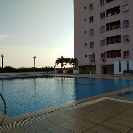 Plaza Melaka Raya Apartment Malacca Exterior foto